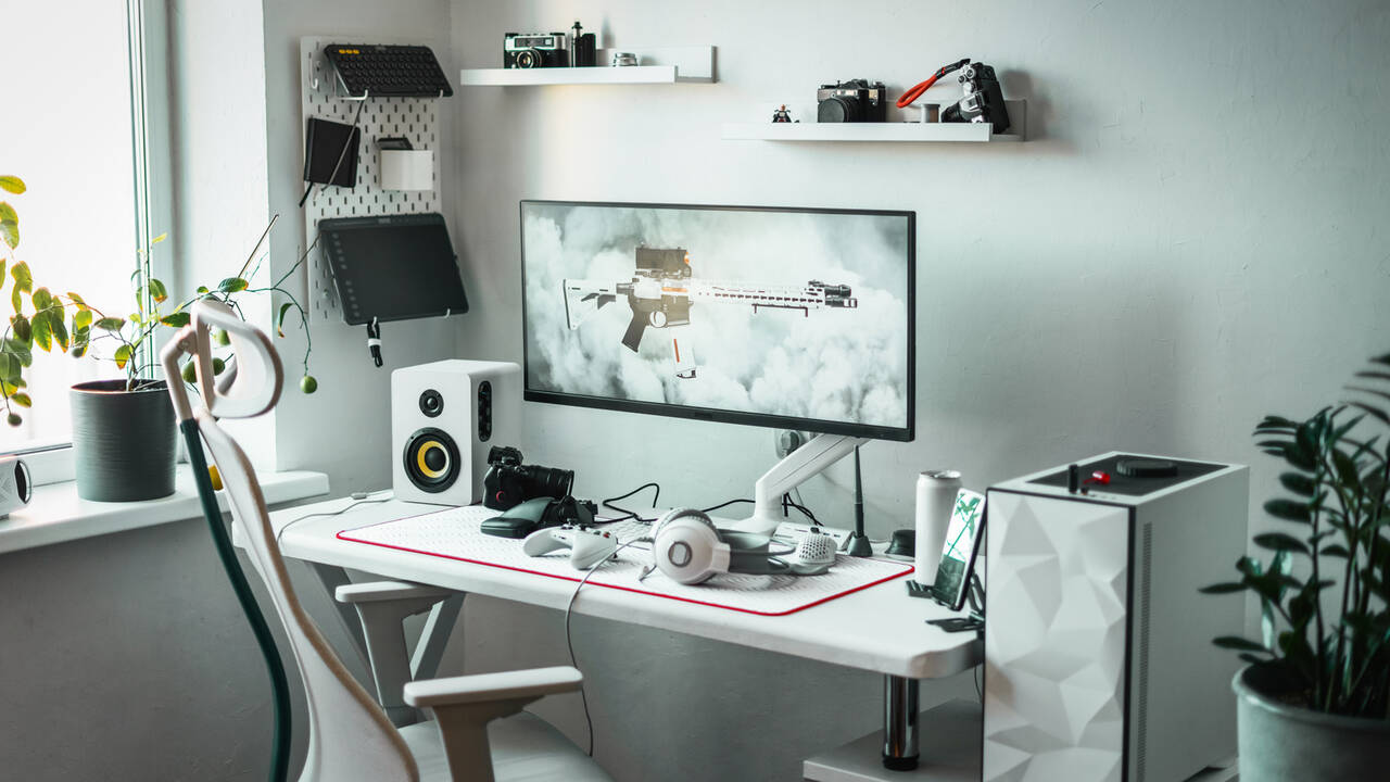 The Biggest Problem With Ultrawide Monitors Is Right At Your Desk