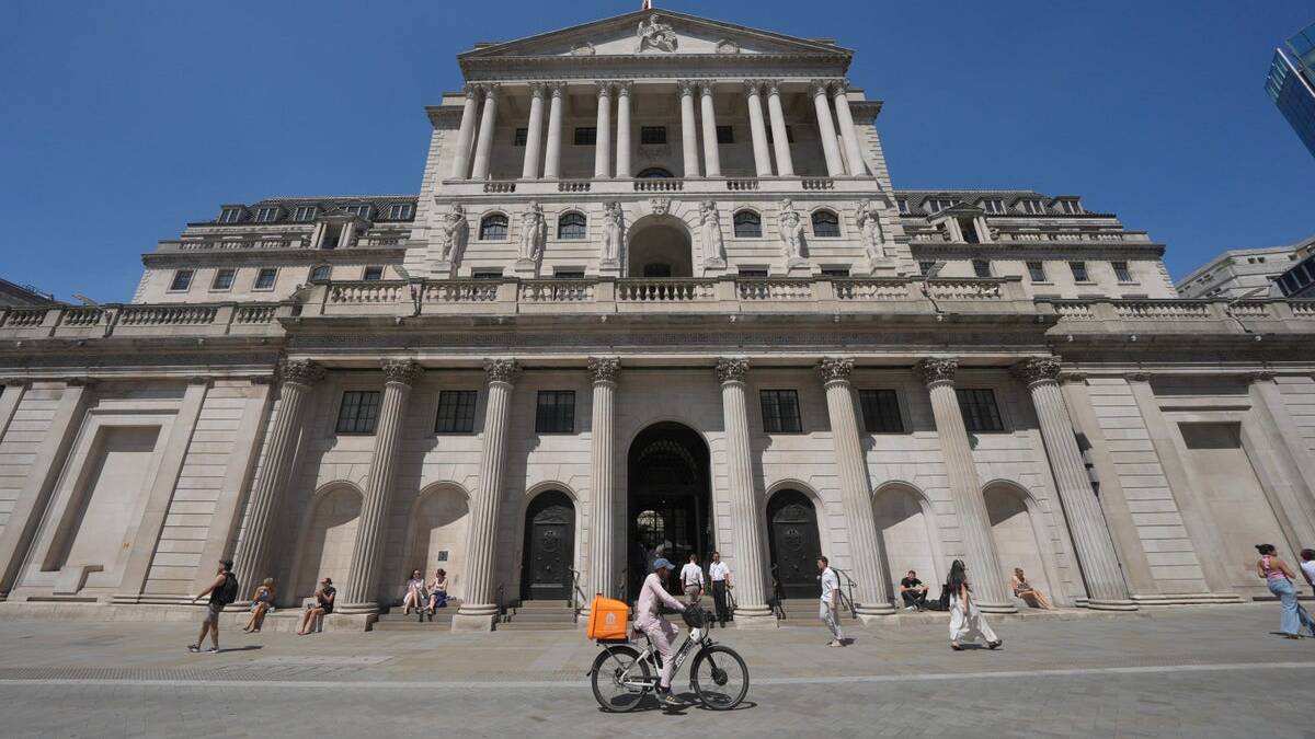 Rapid AI advances increasing financial stability risks, Bank of England warns