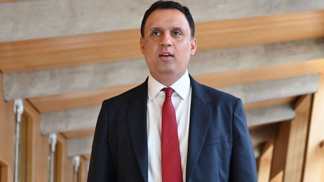 Anas Sarwar to quit as Scottish Labour leader to become minister in Burnham's government
