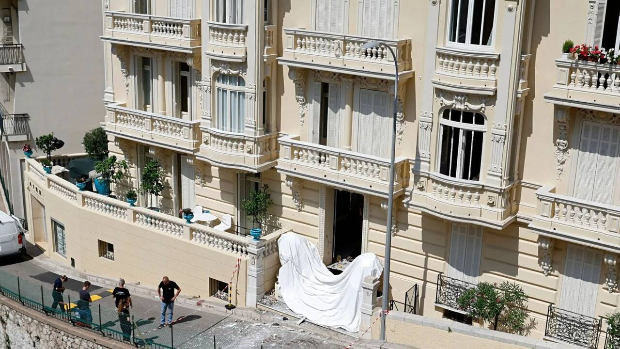 Mystery woman with Ukraine oligarch &lsquo;has her legs amputated after bag blast as attack may be linked to call centres&rsquo;