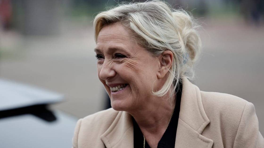 Le Pen met France&rsquo;s richest man and other major CEOs at secret dinner