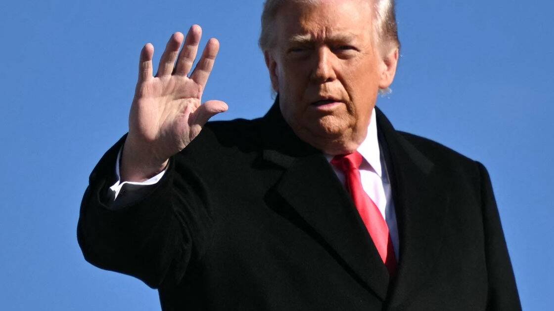 Trump warns Iran of 'very strong action' as tensions rise and at least 2,000 protesters dead