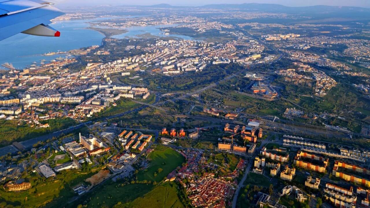 Toddler found dead after being &lsquo;left inside nursery minibus for seven hours&rsquo; as police launch investigstion in Portugal