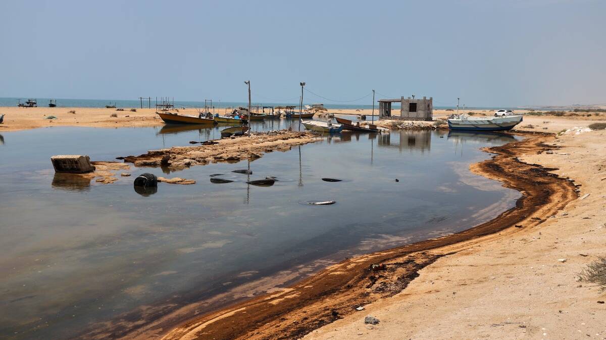 2 UAE tankers attacked while transiting Strait of Hormuz, and other news from the Middle East