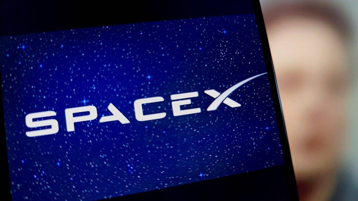 SpaceX Eyes 1 Million Satellites For Orbital Data Center Push