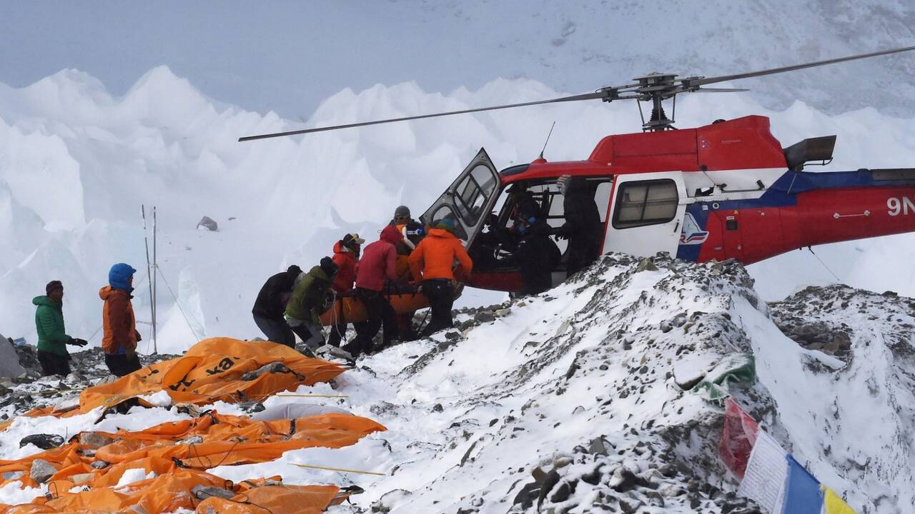 How Everest guides FAKED 300 rescues by &lsquo;poisoning climbers with baking soda and staging emergencies&rsquo; in &pound;15m scam