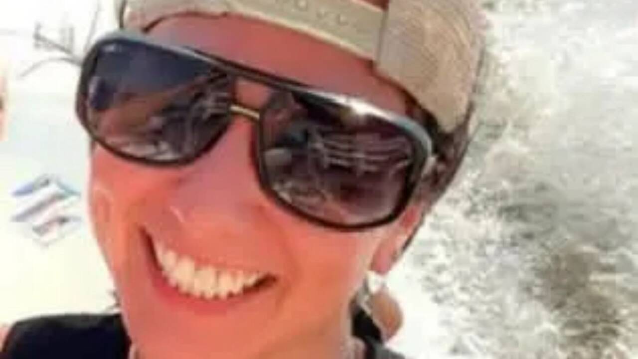 &lsquo;Drunk&rsquo; woman, 46, caught masturbating on packed flight after shocked passengers heard &lsquo;inappropriate noises&rsquo;