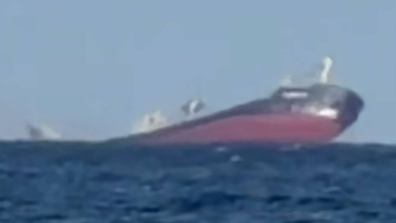 Dramatic moment huge cargo ship sinks in Black Sea as Putin&rsquo;s armed forces launch strike that &lsquo;killed 10&rsquo;