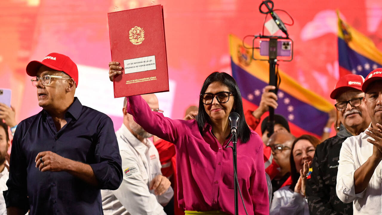 Venezuela signs law opening up oil sector as US eases sanctions