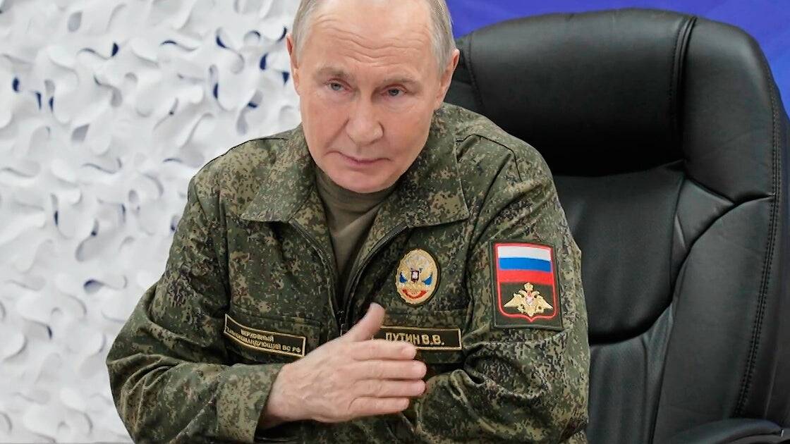 Putin Is 'Going Backwards' On Ukraine Battlefield As Russian Deaths Near 500,000, UK Says