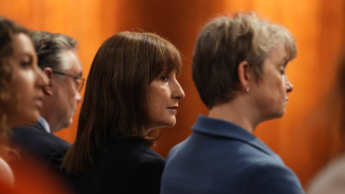 Rachel Reeves: UK 'working intensely' with US to de-escalate tensions after Trump tariff threat over Greenland