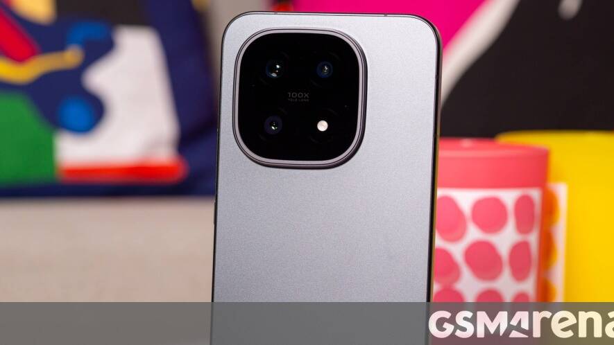 iQOO 16 tipped to come with a higher refresh rate screen, new design