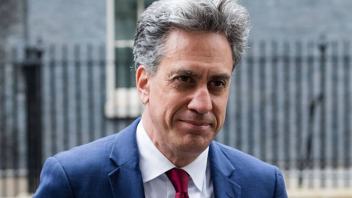 Ed Miliband told to do one thing now after calls to axe 2030 car ban