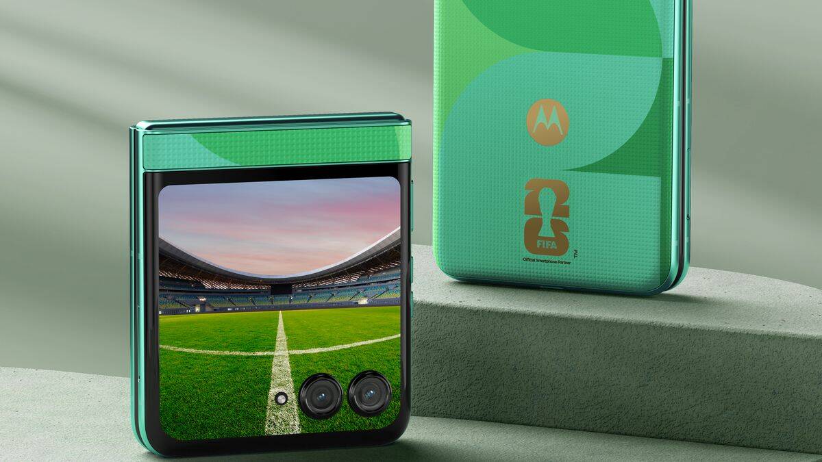 A smartphone for football fans and new accessories: what Motorola impressed with at #CES2026