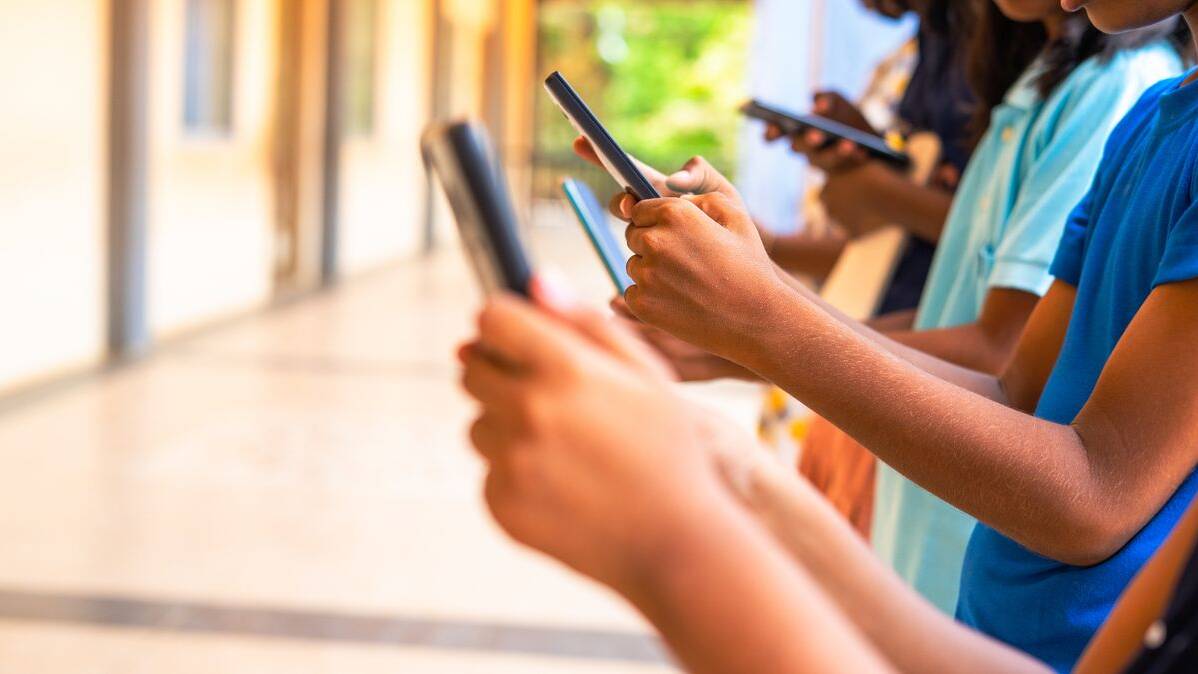 After-school clubs funding boost unveiled ahead of expected social media ban