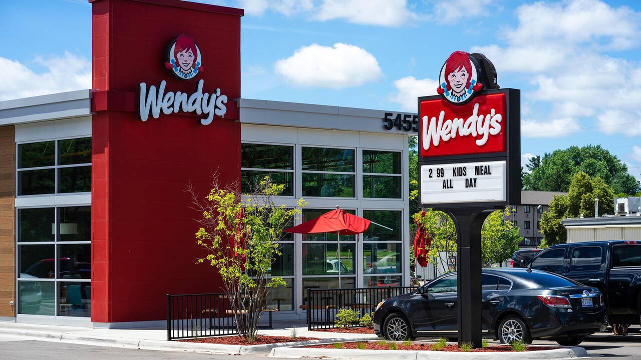 'I'm Black I Can't Be Racist': Customer Threatens To Call ICE on Hispanic Wendy's Staff on Video