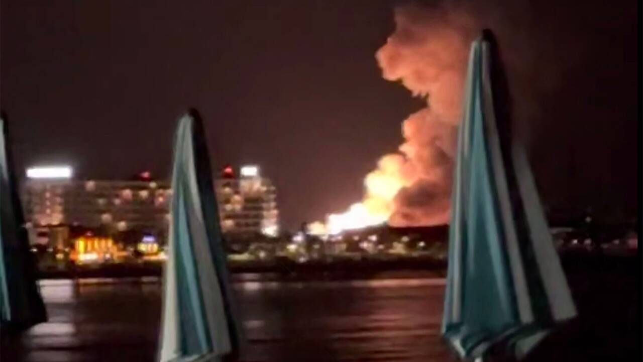 Ukraine brings war to Putin&rsquo;s doorstep with massive drone strikes on Russian Black Sea resort near Vlad&rsquo;s plush palaces