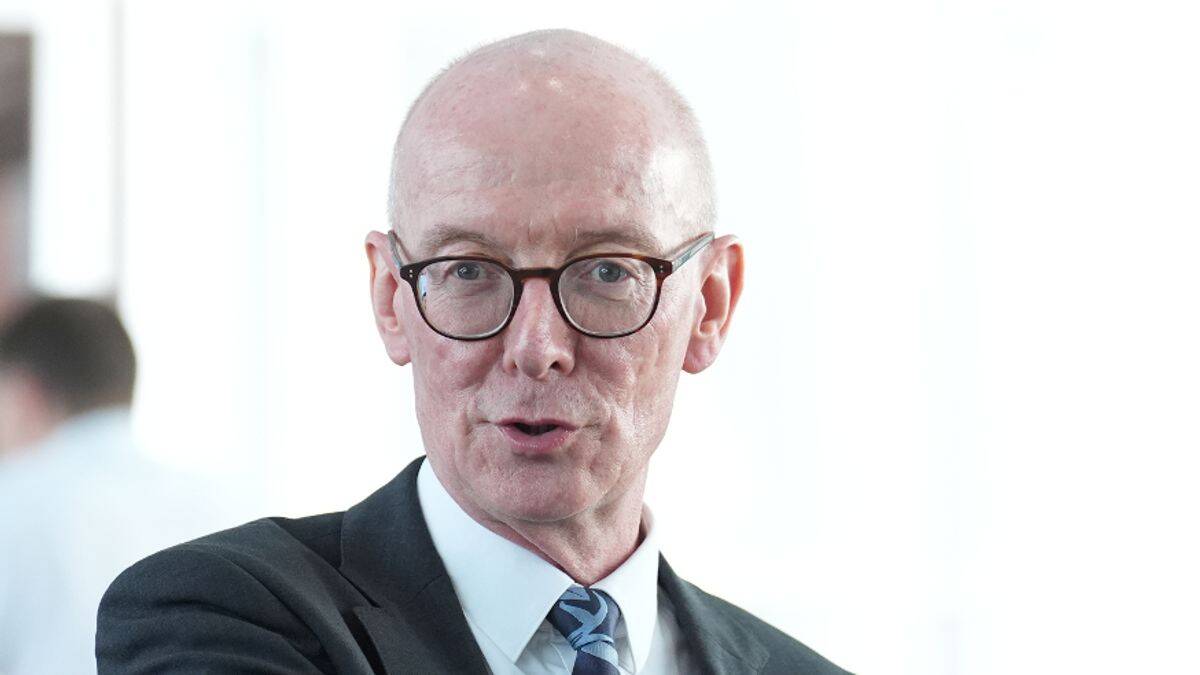 DWP chief hails 'early fruits' of job guarantee to tackle UK's Neets crisis