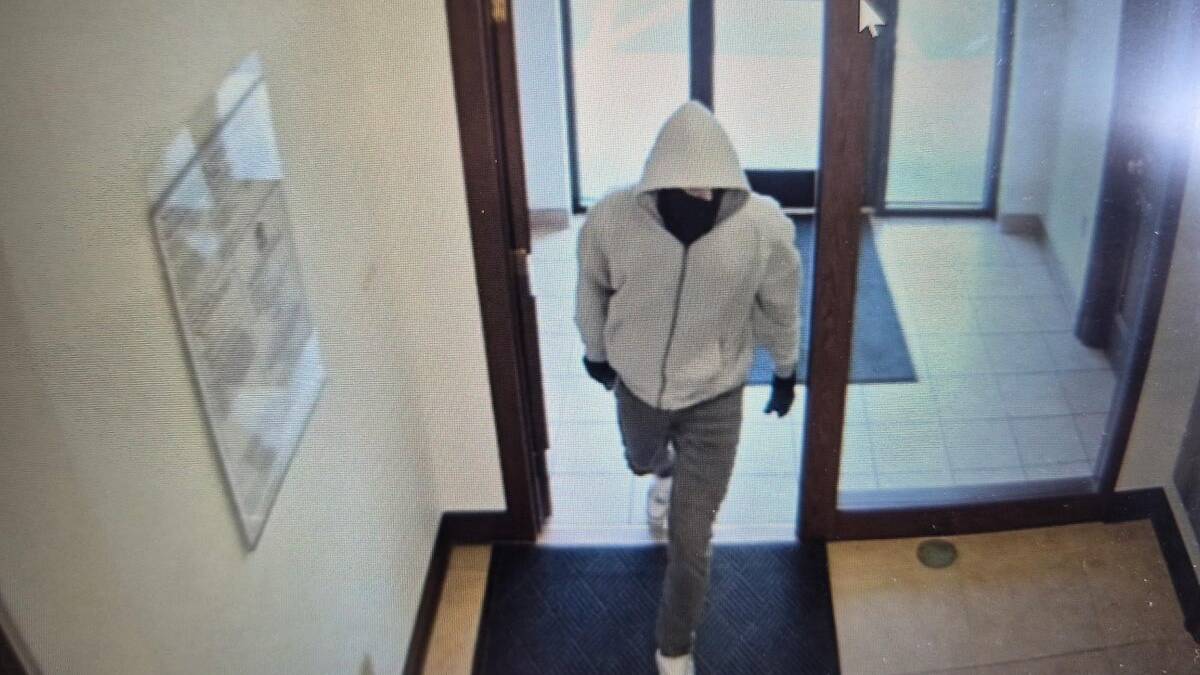 Bank robber&rsquo;s Facebook posts led to his arrest after he killed two workers in robbery, police say