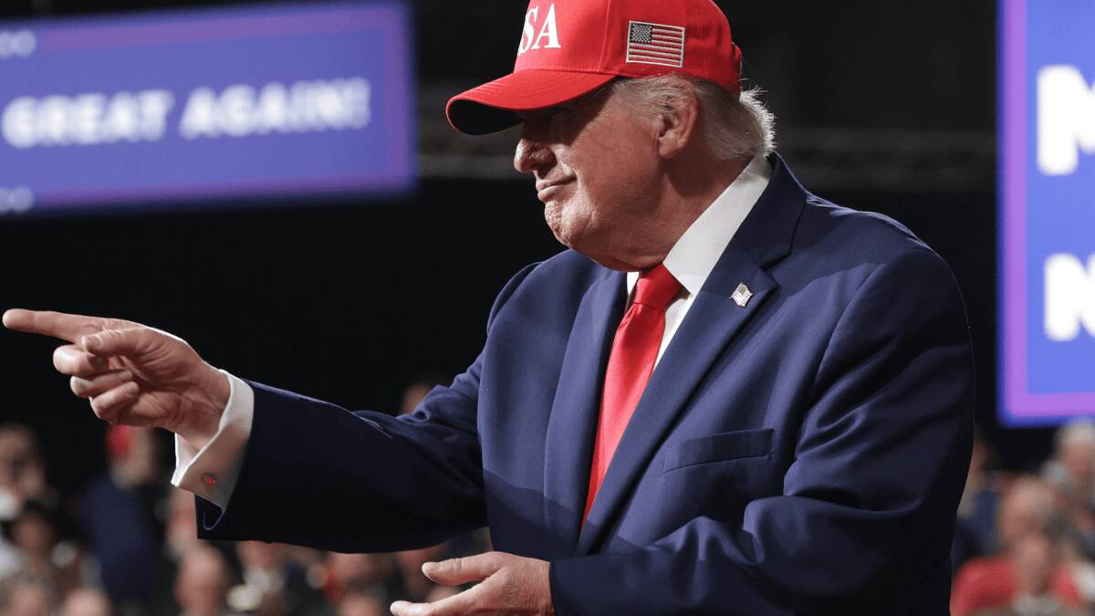 Donald Trump&rsquo;s Approval Rating Flips With Non-MAGA Republicans
