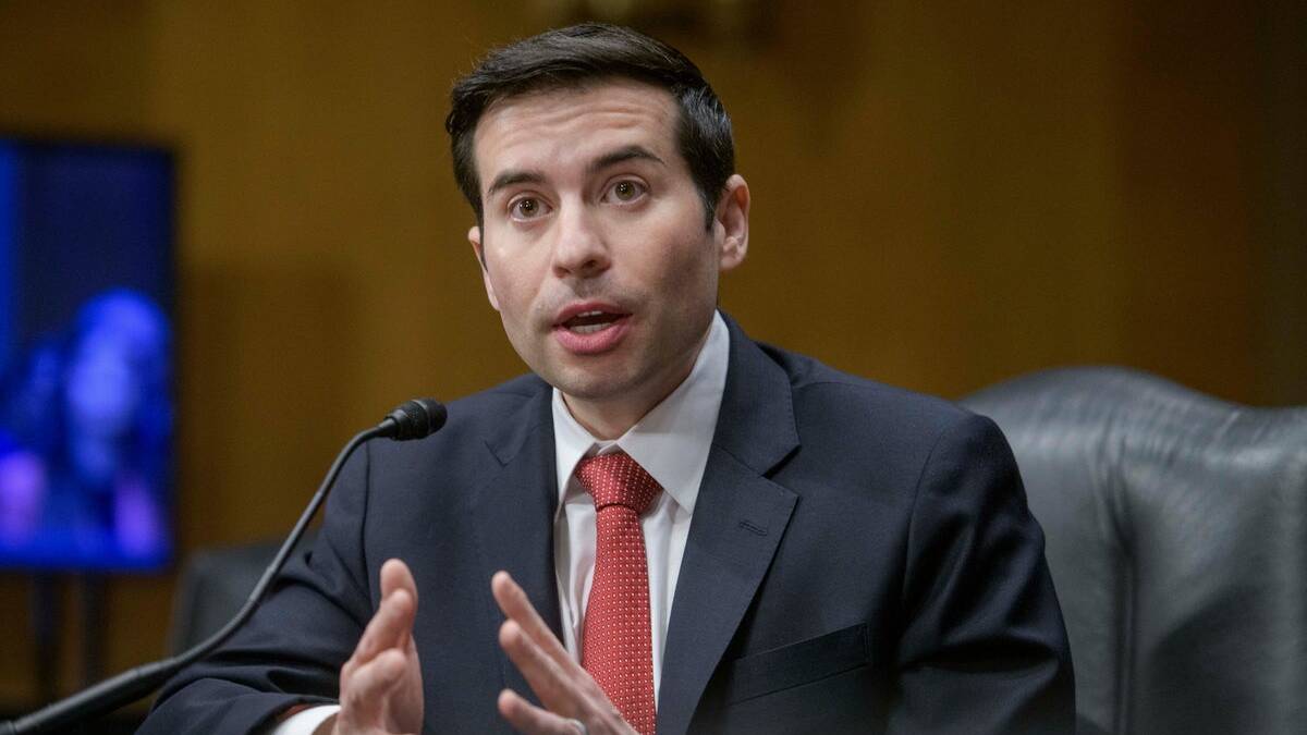 US tells states to deal with unemployment fraud -- or face penalties