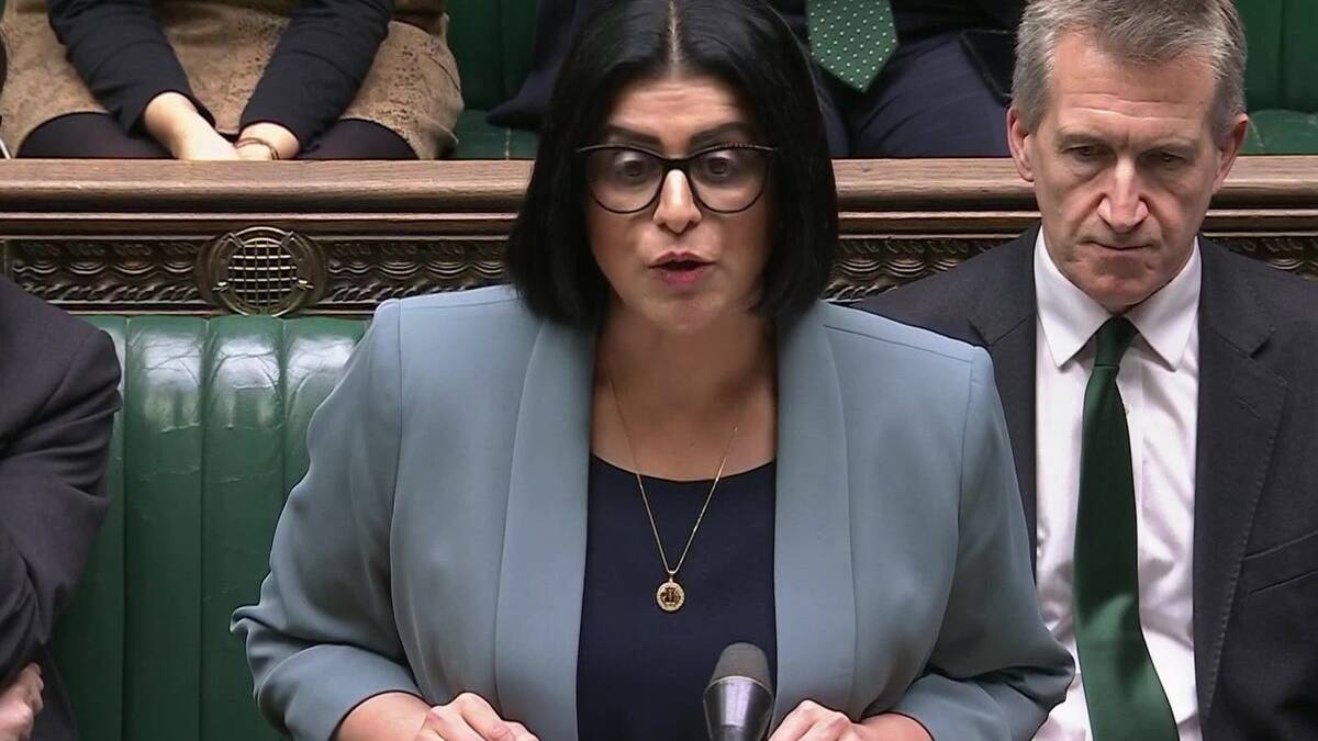 Labour to deport more families under Mahmood’s new asylum crackdown despite growing backlash - latest