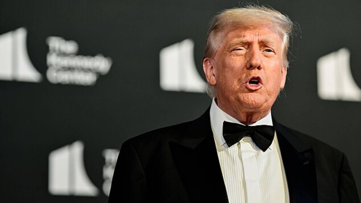 Trump Trends Online After Unconfirmed Reports Place Him at Walter Reed National Military Medical Center on Saturday