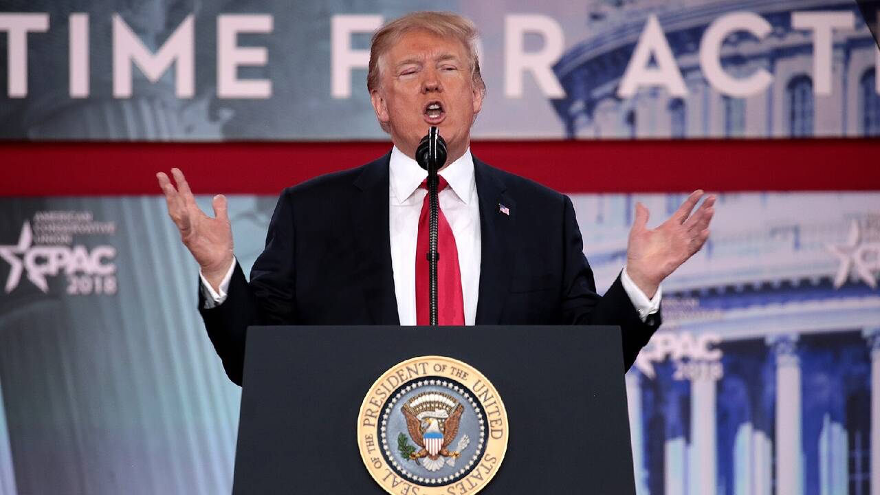 Donald Trump 'Almost Collapsed' on Stage Trying To Spell Mississippi During Midterm Campaign Rally