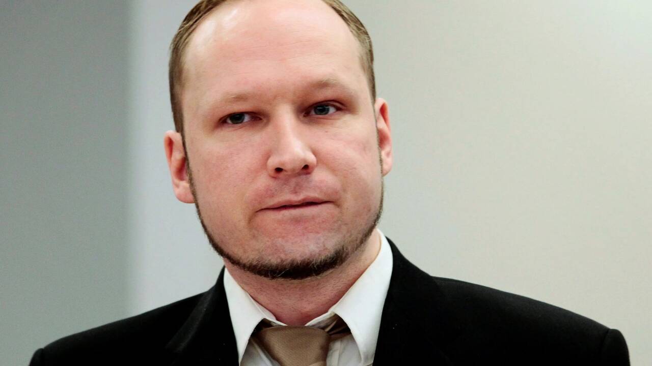 I looked into the eyes of twisted killer Anders Breivik, he shot at me & I leapt into sea red with pals&rsquo; blood to escape